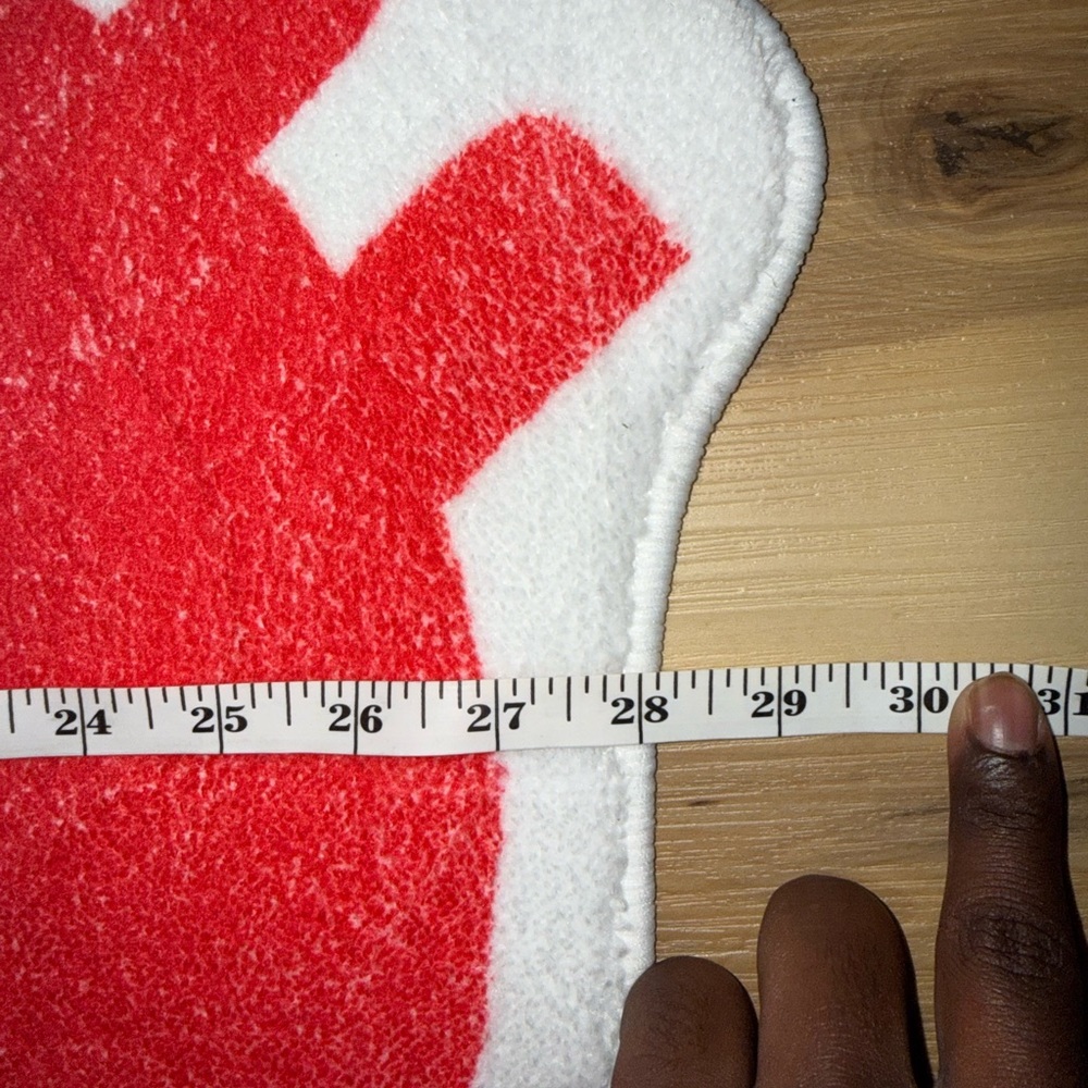 Human Made Bold Red Heart Rug - Picture 3 of 3